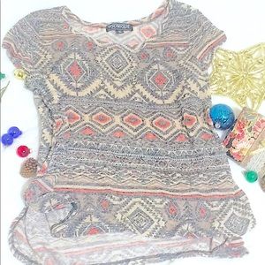 Super Cute Tribal Print Top w/High Side Slits